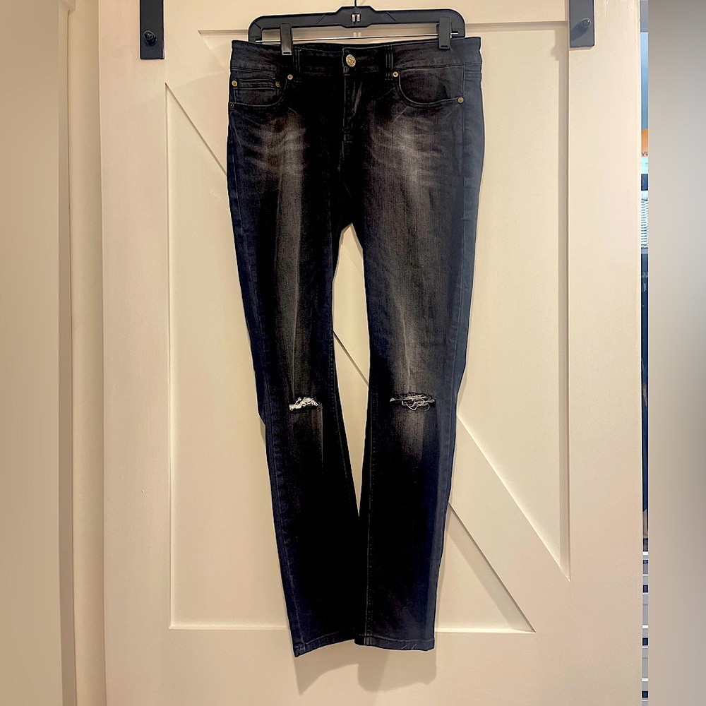 Women’s, Indigo Rein, Distressed Dark Gray/Black Skinny Jeans, Size 11/12